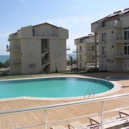 公寓 White Bay Blocks C-d-e-f Sea & Pool View Ground Floor